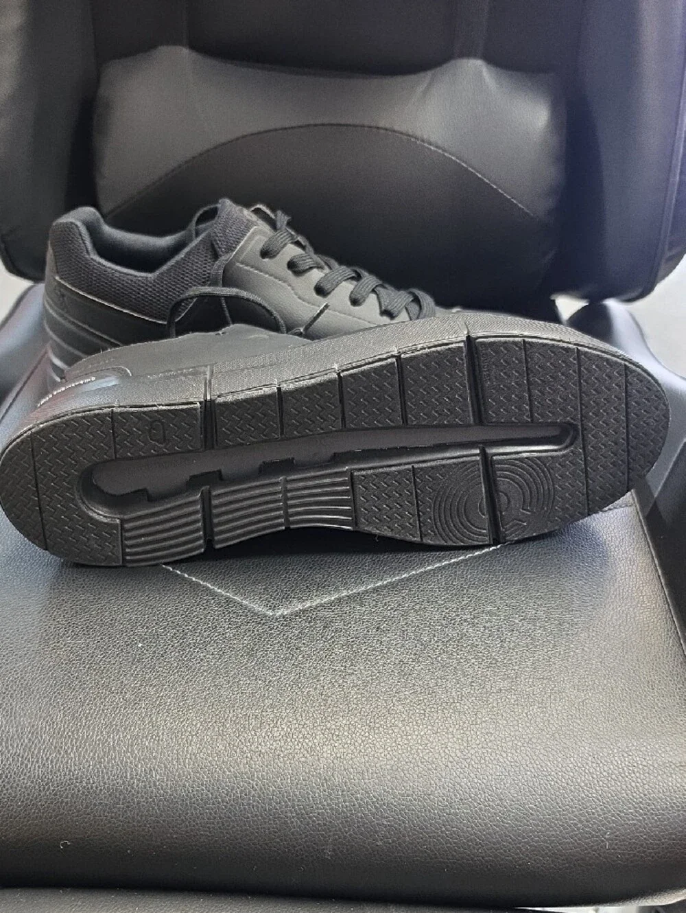 On Running clean matte